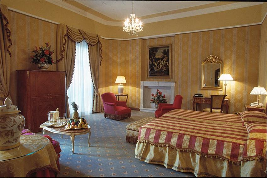 Sina Brufani Otel Perugia Dış mekan fotoğraf A room at the hotel