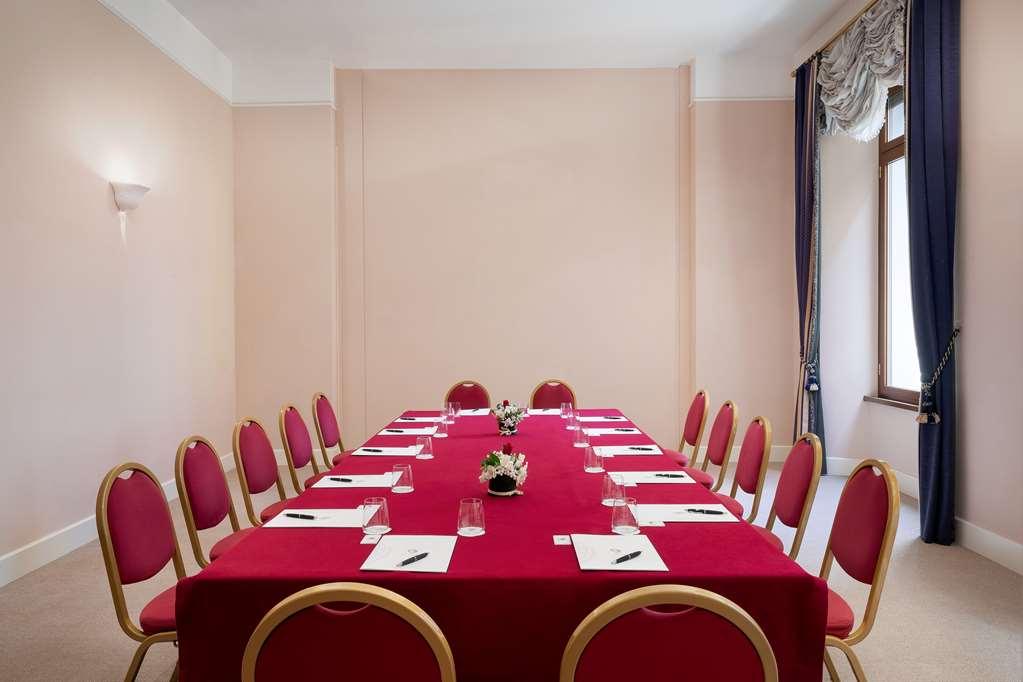 Sina Brufani Otel Perugia Konforlar fotoğraf The meeting room