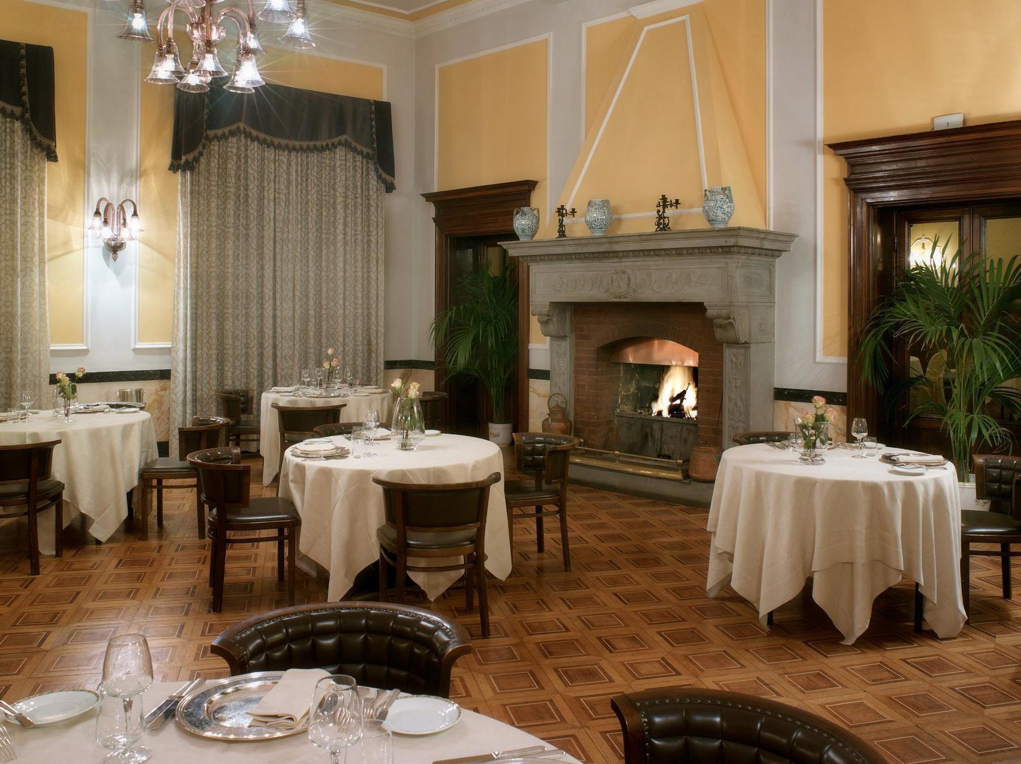Sina Brufani Otel Perugia Dış mekan fotoğraf The restaurant